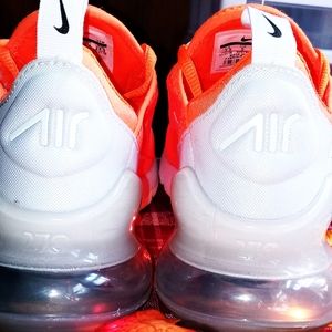 Nike Air Max 270 Sz 7.5